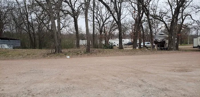 Larry Warren's RV Park Picture 1