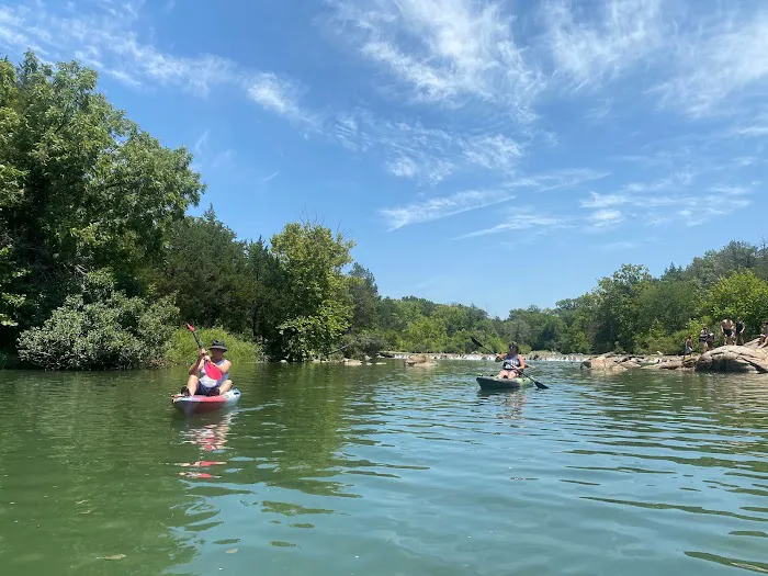 The Cozy Pines Cabin & RV Park Picture 3