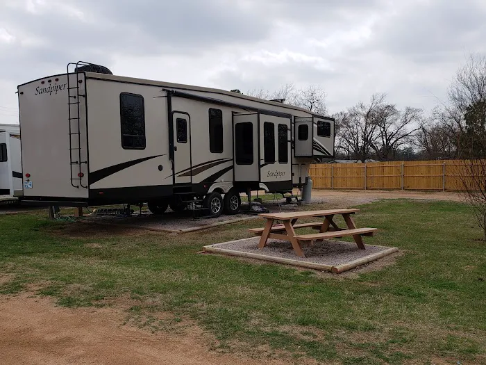 Hwy 22 RV Park Picture 3
