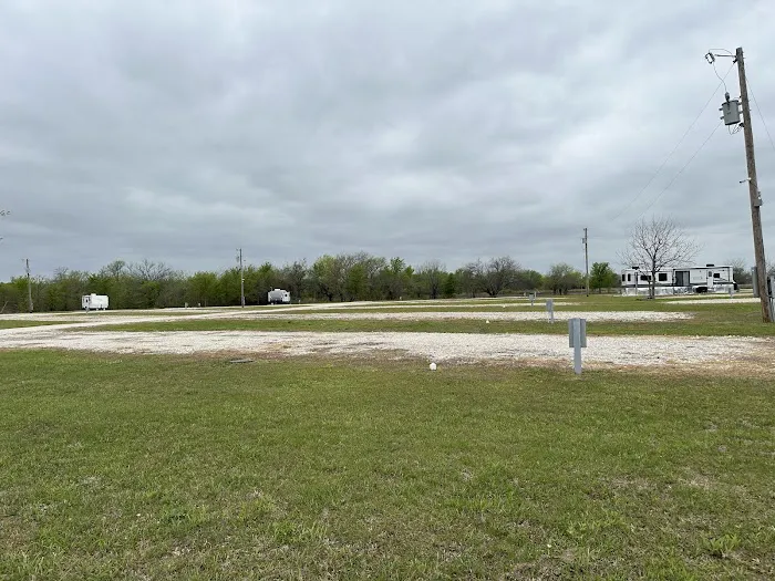 Hwy 70 RV Park and Storage - Madill Picture 5