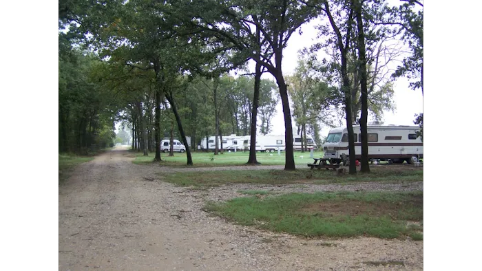 THREE PINES RV PARK Picture 7