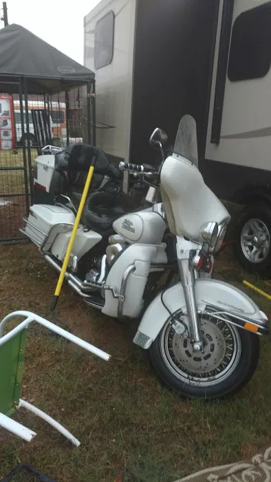 THREE PINES RV PARK Picture 2