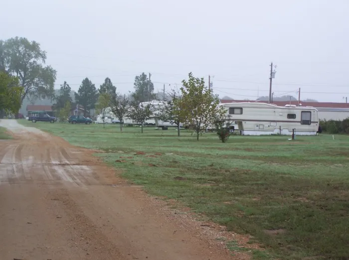 THREE PINES RV PARK Picture 8