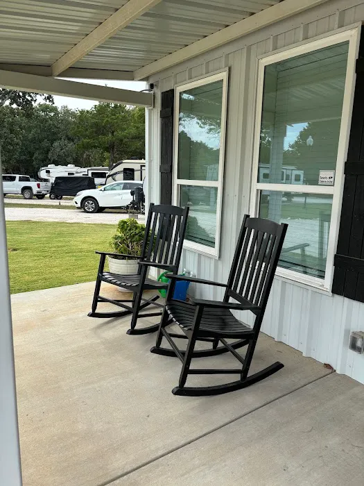 Hidden Creeks RV Park Picture 4