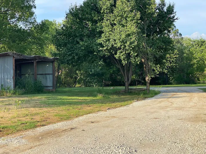 Two Bridges Ranch Tiny Home Resort, RV Park and Horse Hotel Picture 7