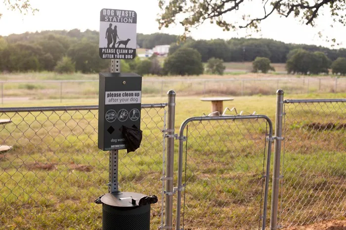 Queen & Duke RV Resort Picture 2