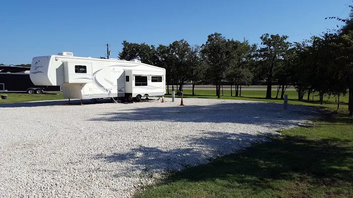 Four Aces Highway 82 RV Park Picture 9