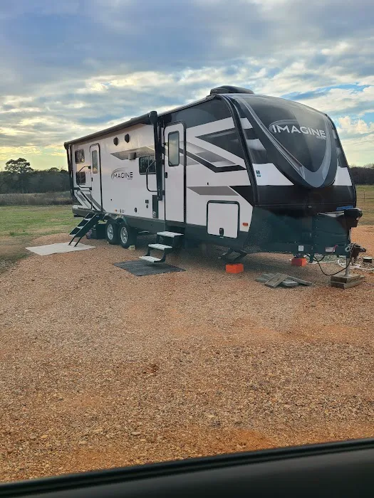 Chapel Hill RV Park Picture 9