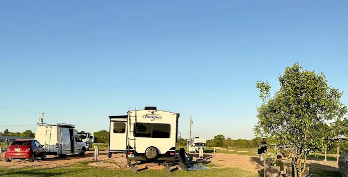 Chapel Hill RV Park Picture 1