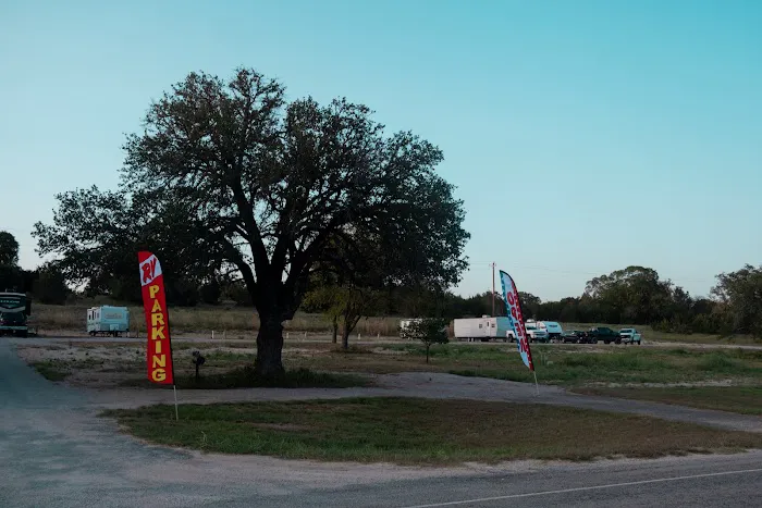 1715 RV Park Picture 2