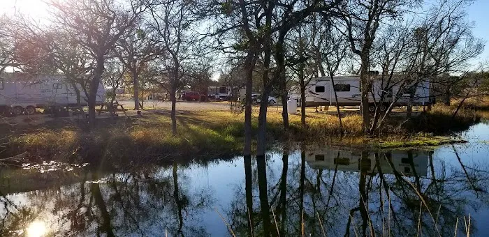 Little Lucy RV Resort Picture 6
