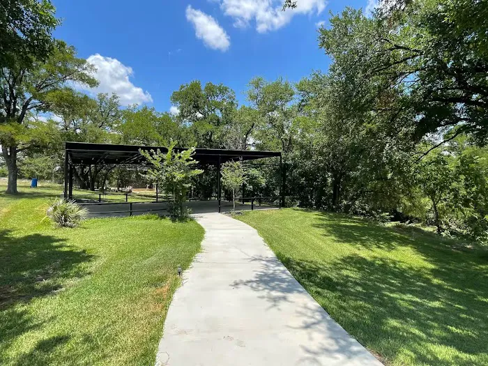 Lampasas Creekside Coach Park Picture 5