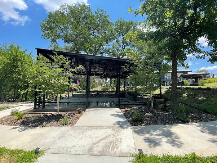 Lampasas Creekside Coach Park Picture 2