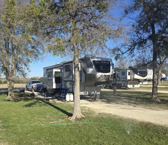 Kemplake RV park Picture 6