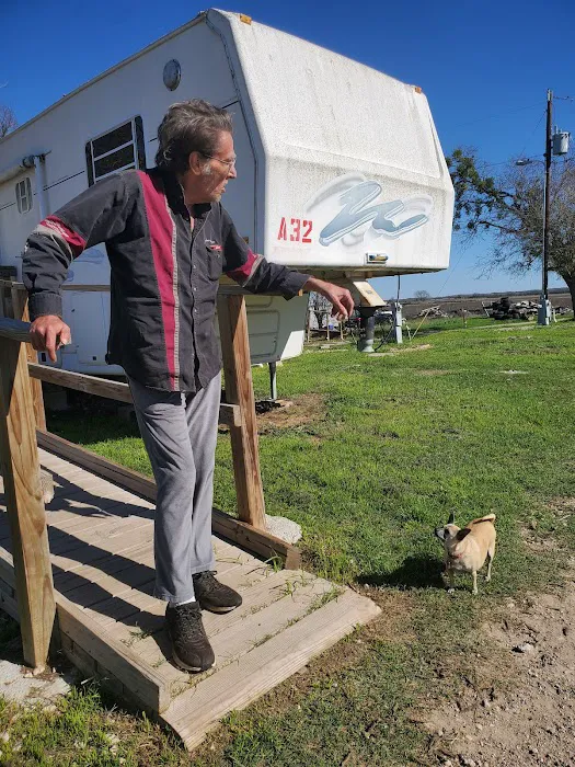 LCs RV Park Picture 8