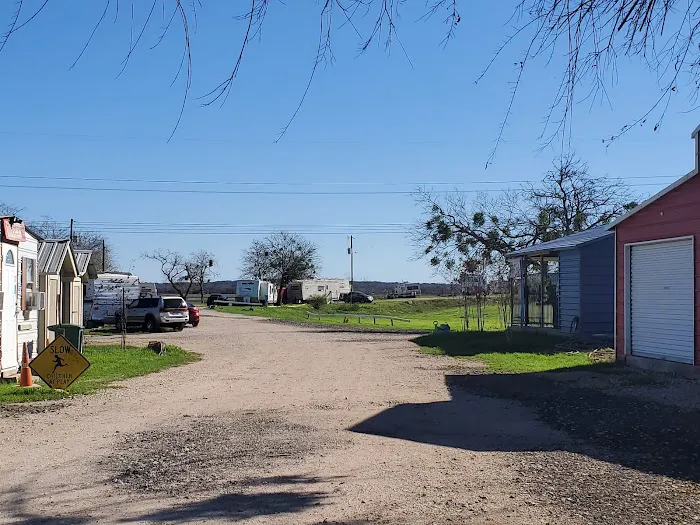 LCs RV Park Picture 1