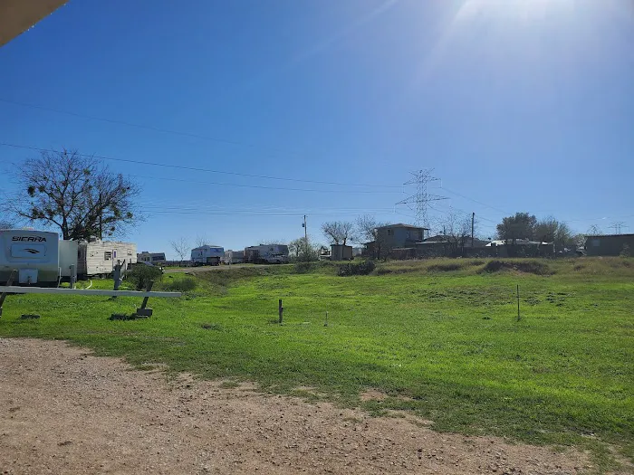 LCs RV Park Picture 5