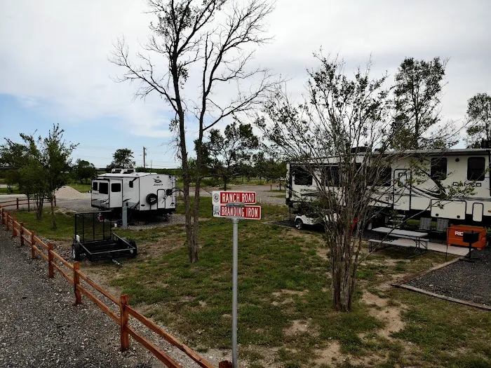 County Line RV Ranch Picture 10
