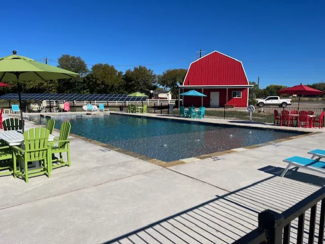Midway Meadows RV Park Picture 2