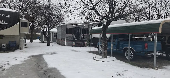 Pecan Acres RV Park Picture 9