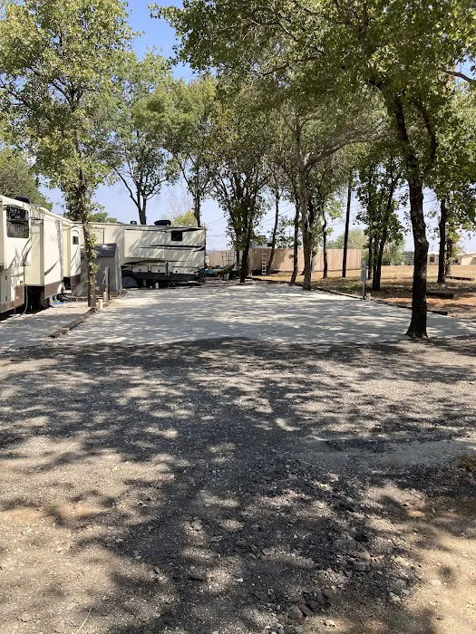 New Highland RV Park Picture 3