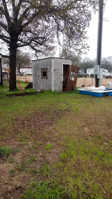 Azle RV Park West Picture 8