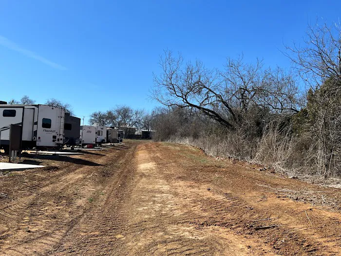 Pecan Hollow RV Park Picture 1