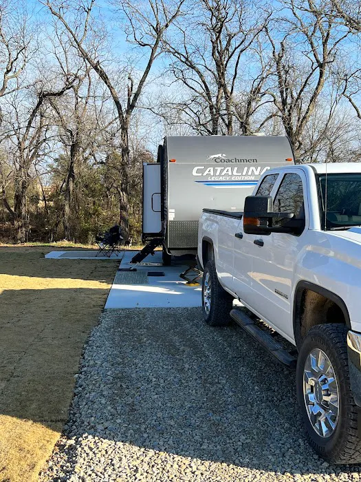 Pecan Hollow RV Park Picture 4