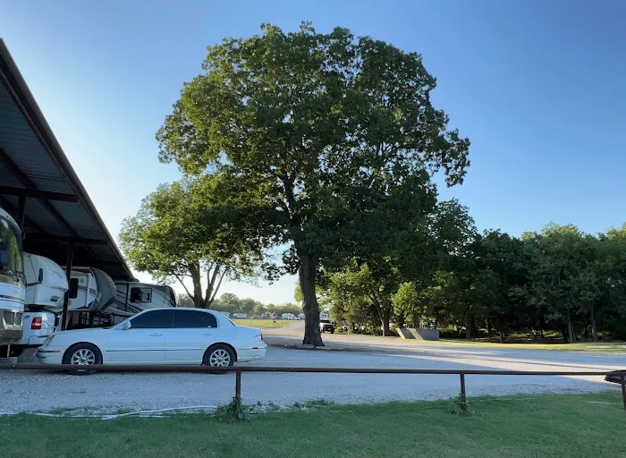 Pecan Hollow RV Park Picture 8