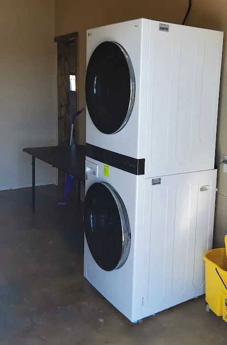 RockSprings 380 RV Park Picture 3