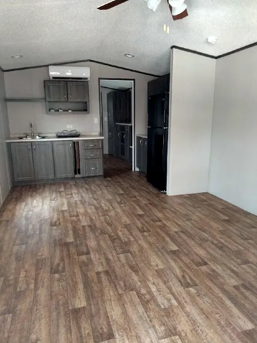 Country cabins and RV park Picture 1