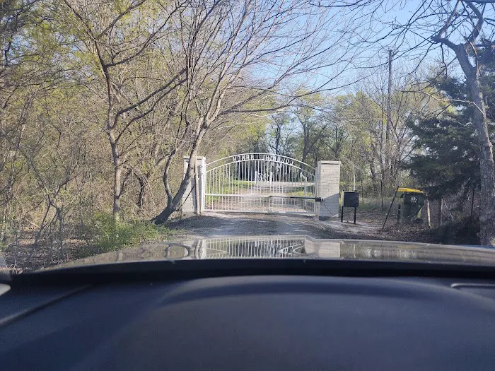 Colonial Ranch RV Park Picture 3