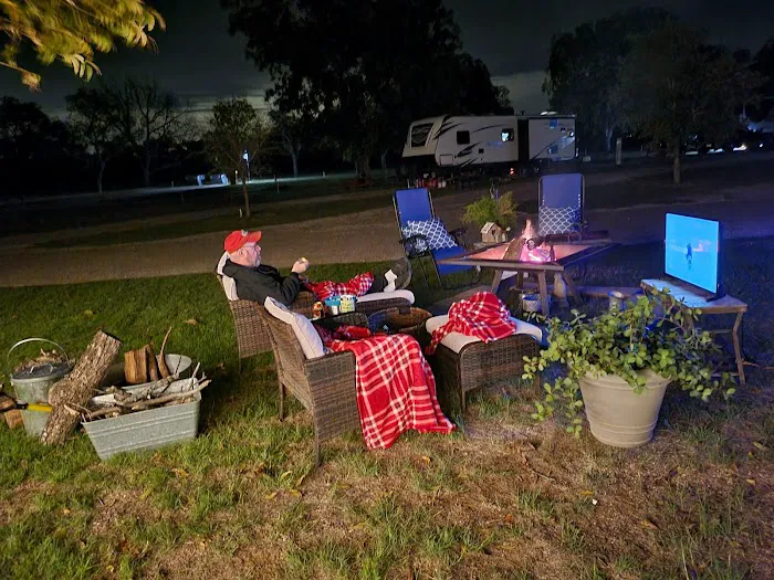 River Valley RV Resort Picture 8