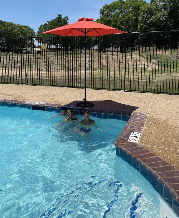 Lone Oak RV Ranch & Retreat Picture 3