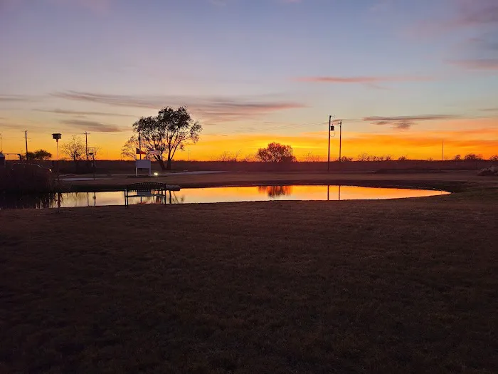 Lone Star Refuge RV Park Picture 5