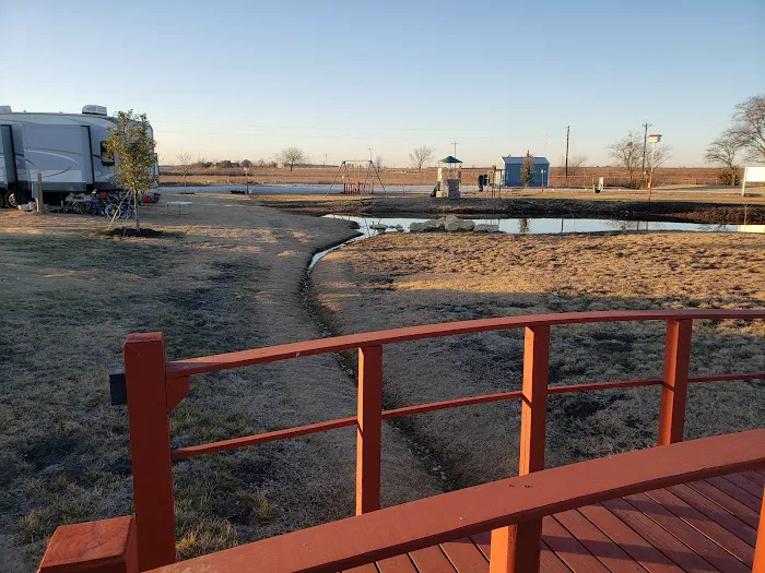 Lone Star Refuge RV Park Picture 7