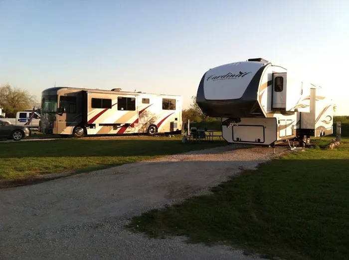 Wagon Master RV Park & Alpaca Farm Picture 3