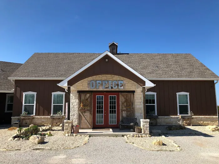 Wagon Master RV Park & Alpaca Farm Picture 9