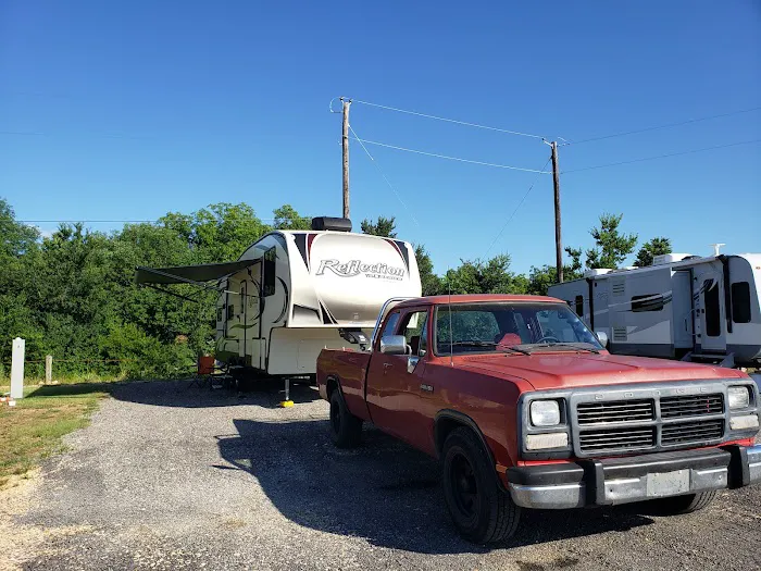 Tranquil Waters RV Resort Picture 9