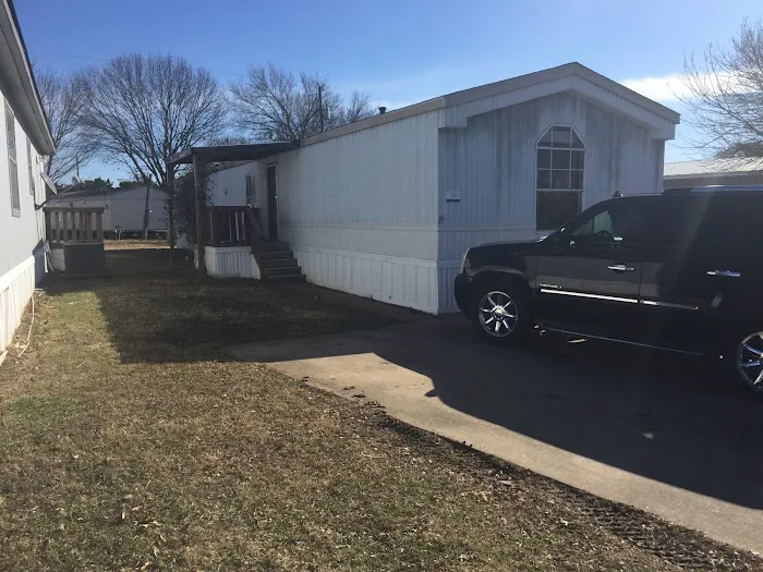 J & L Mobile Home Rentals Picture 9