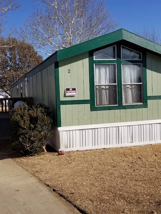 J & L Mobile Home Rentals Picture 2