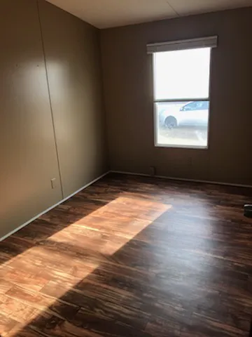 J & L Mobile Home Rentals Picture 1