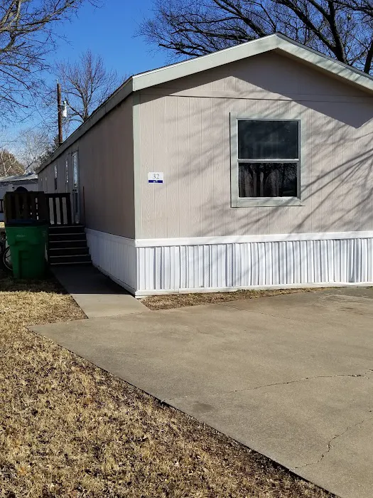 J & L Mobile Home Rentals Picture 8