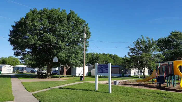 Sunset Village Picture 6