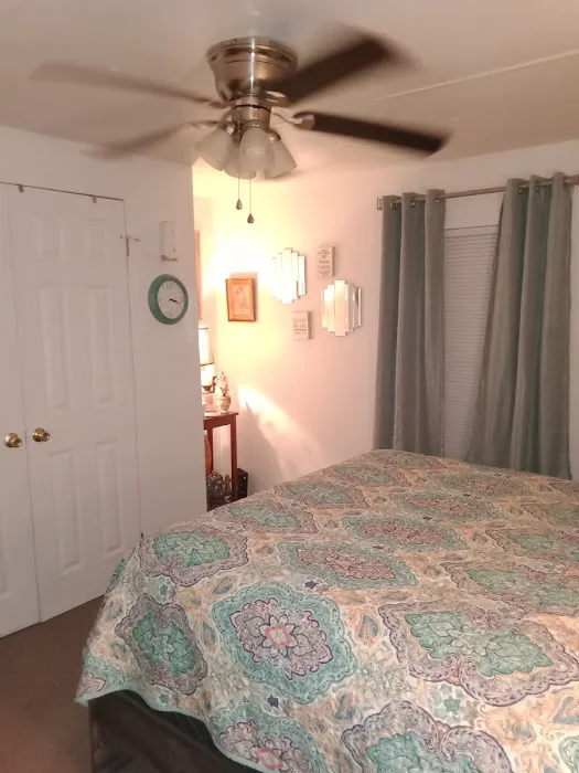 Hillside Bayou Mobile Home Park Picture 9