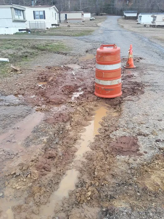 Hillside Bayou Mobile Home Park Picture 6