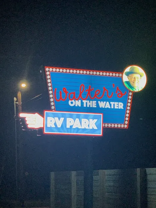 Walters on the water RV Park Picture 3
