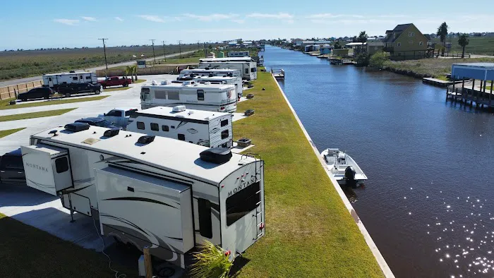 Waterside RV Resort Picture 1