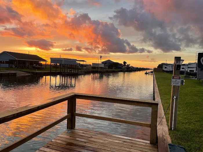 Waterside RV Resort Picture 9