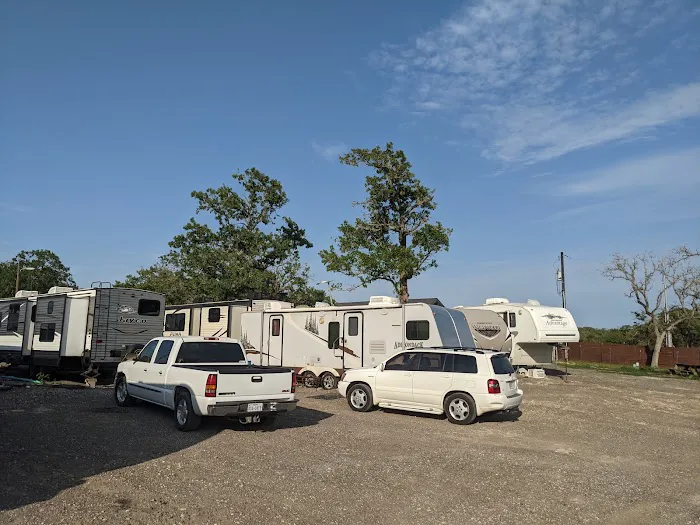 Bluebonnet Communities RV Park Picture 8